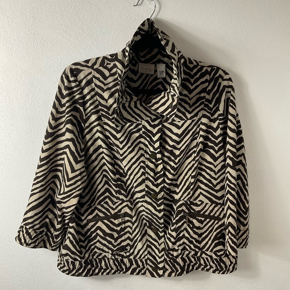 Chico’s Zenergy Brown & Tan Jacket Sz 2 / L